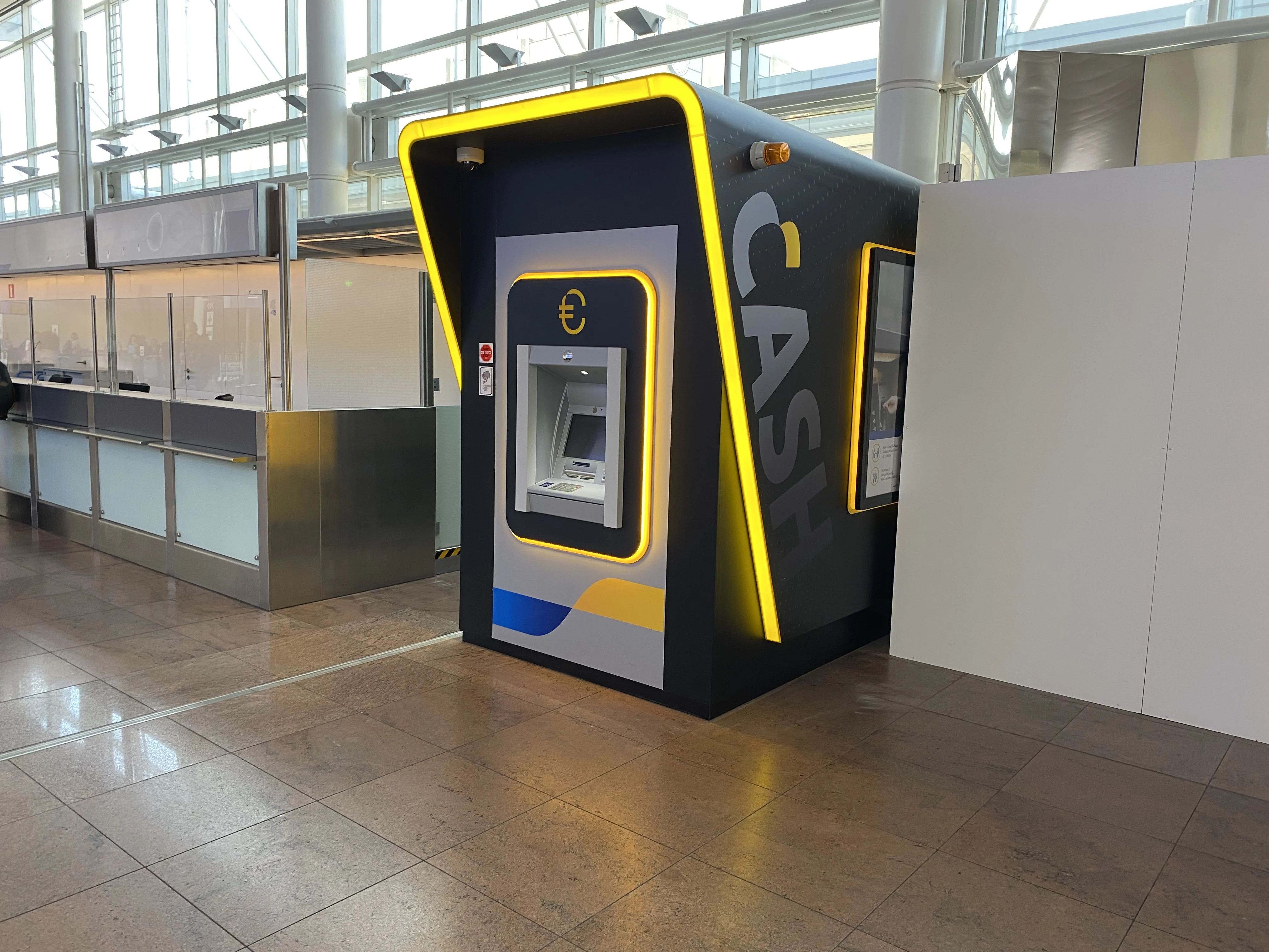 CASH - Zaventem - Brussels Airport Vertrekhall Diamant Zaventem