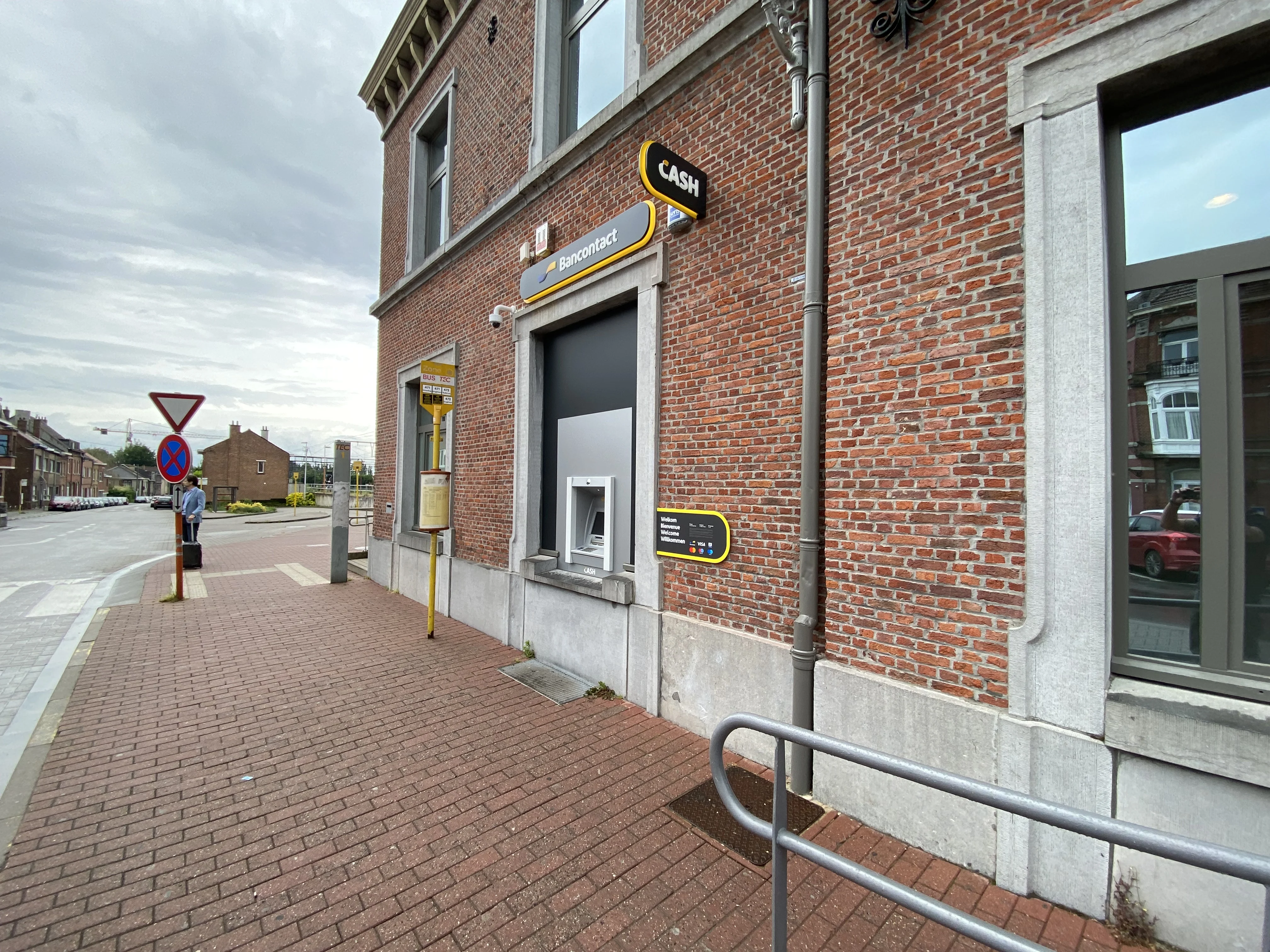 CASH - Edingen - NMBS Edingen Edingen