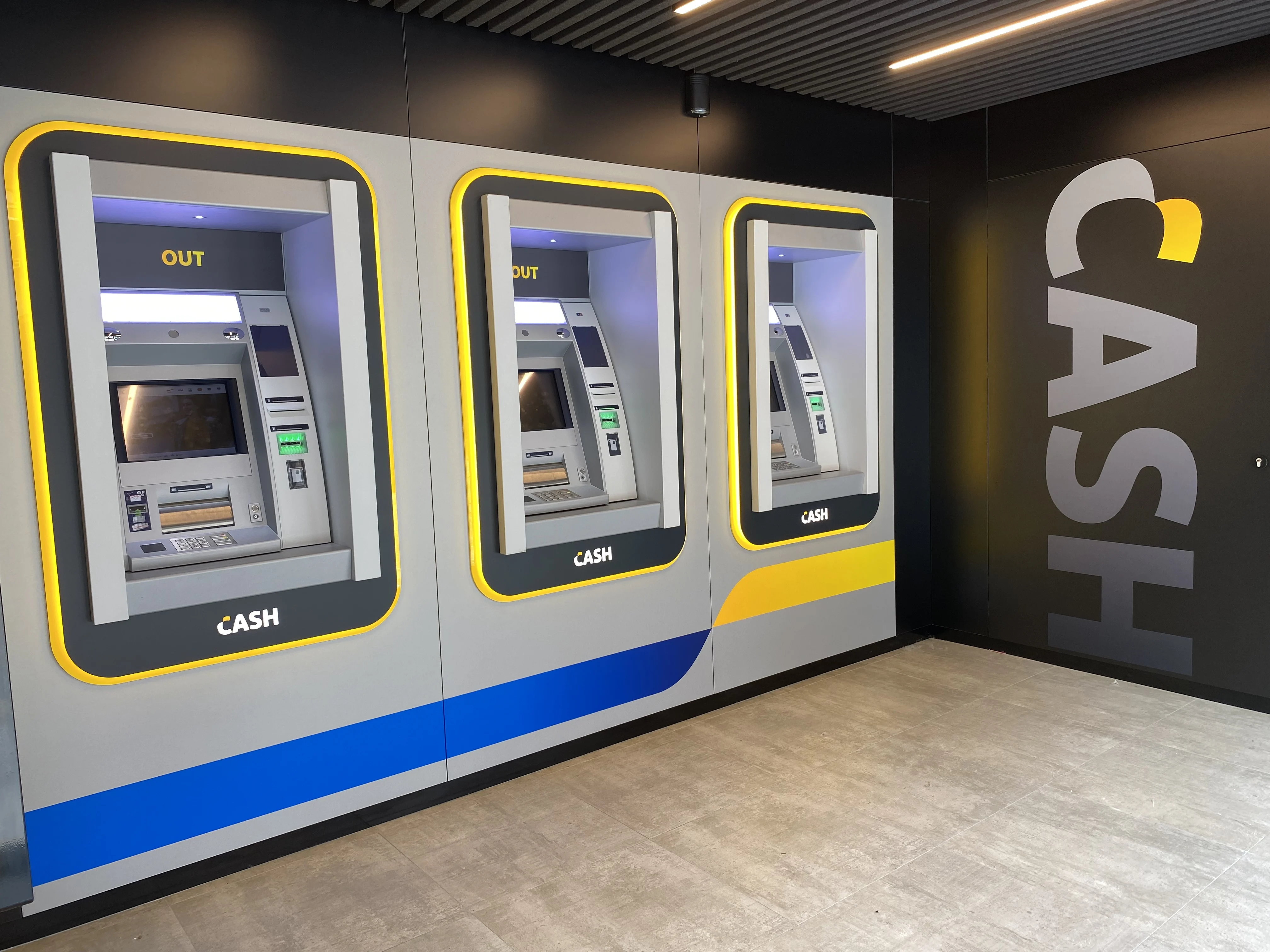 CASH - Oudenaarde - Nederstraat Oudenaarde