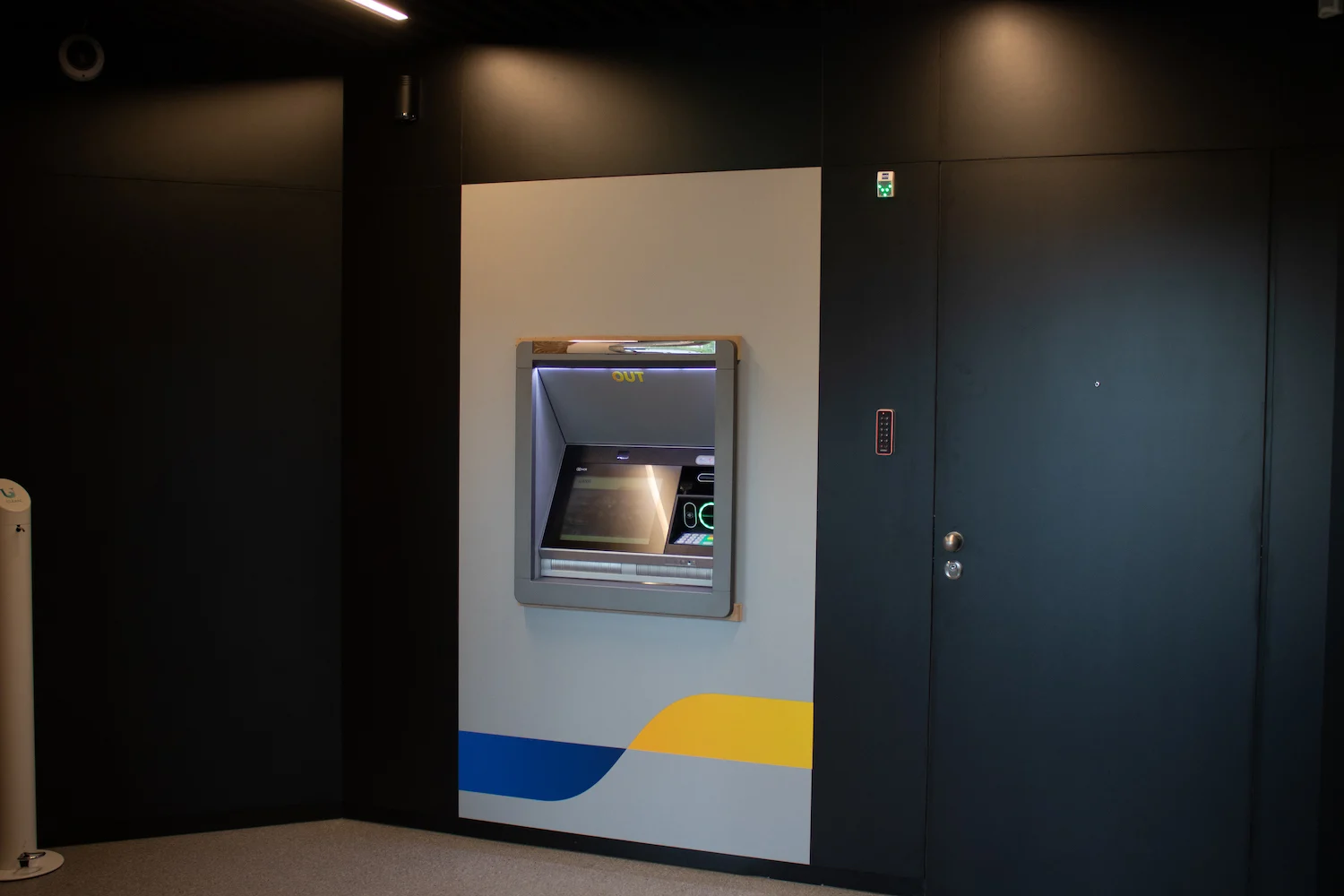 CASH - Brustem - Vliegveldlaan Brustem